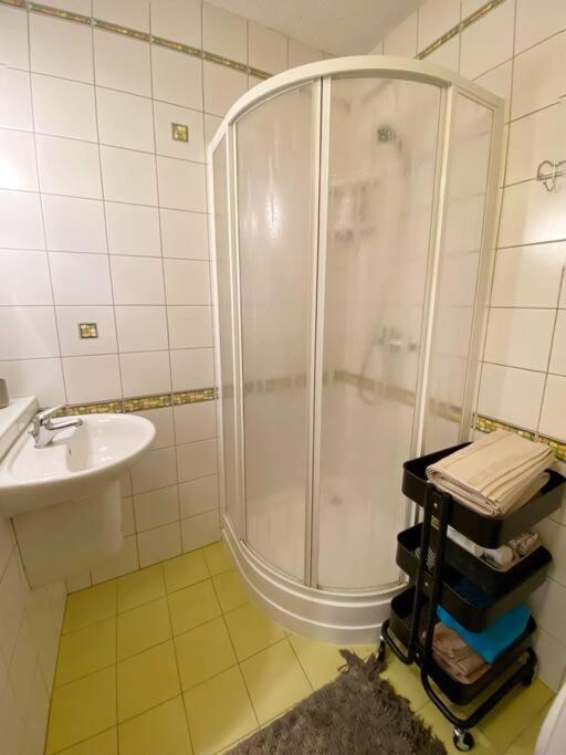 Cozy And Warm Apartment In The Heart Of Karlsbad Экстерьер фото
